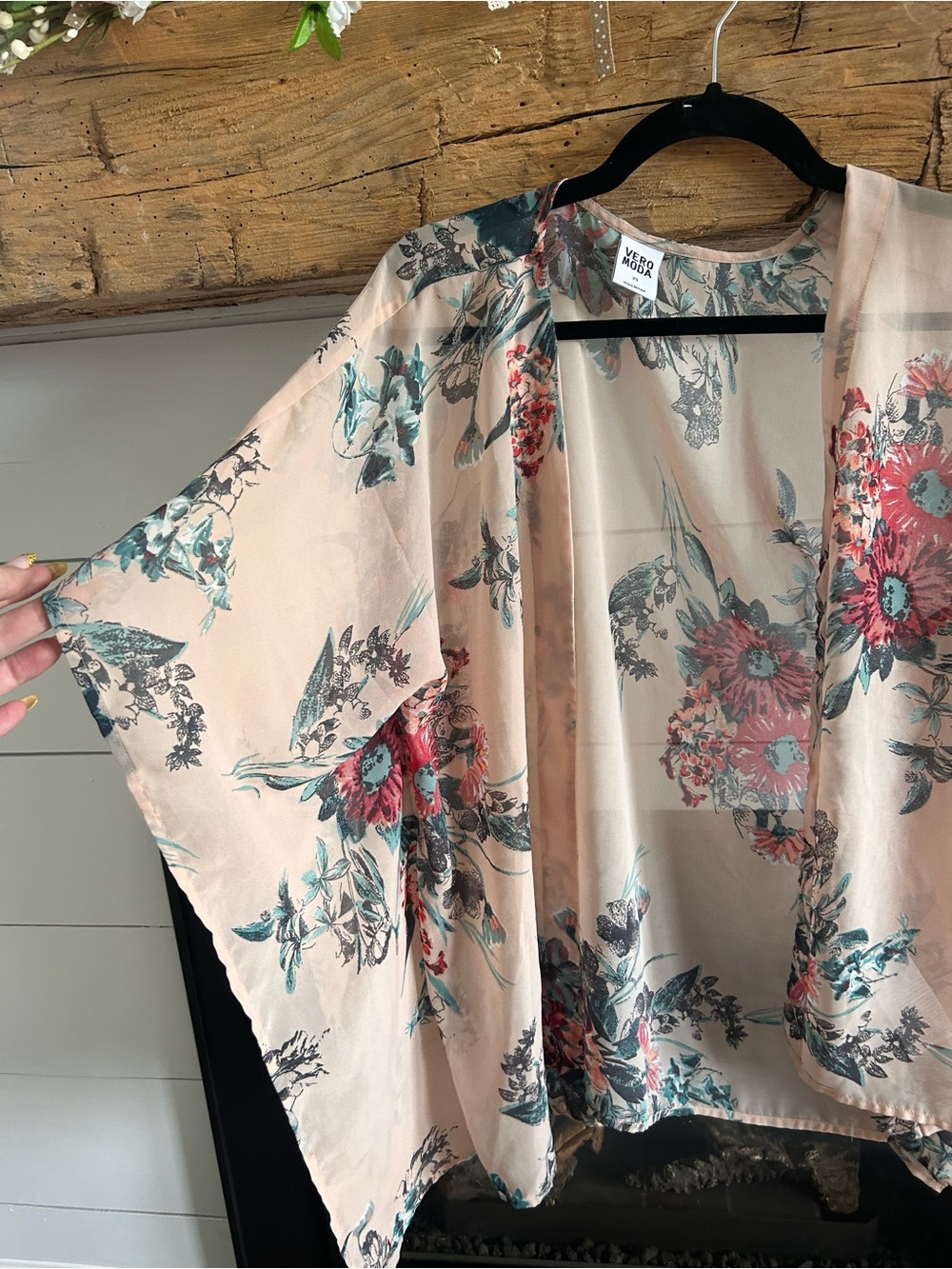Vero Moda Peach Floral Sheer Overlay - Picture 3 of 4